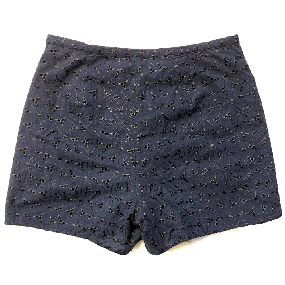 a new day | high waist shorts